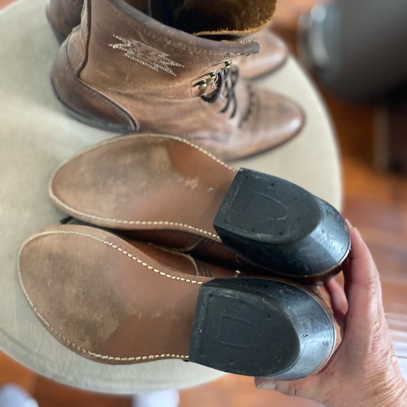 Lot of 2 Leather Boots - Picture 9 of 10